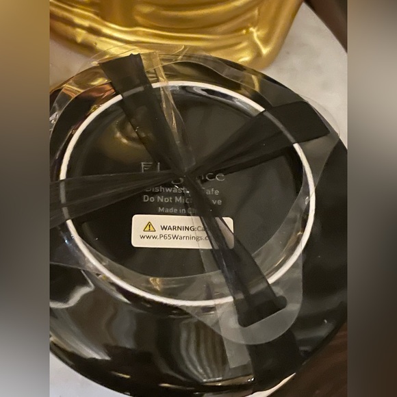 ELEGANCE NWOT Skeletons Cup And Saucer Set Black W/Gold Trim 🖤💛💀💛🖤 - Picture 5 of 8